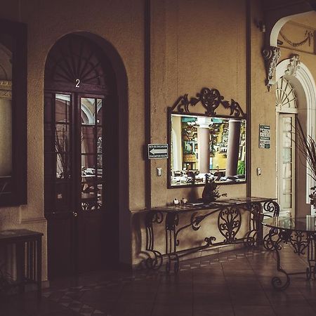 Hotel Posada Regis Guadalajara Extérieur photo