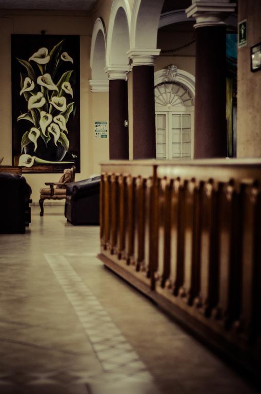 Hotel Posada Regis Guadalajara Extérieur photo