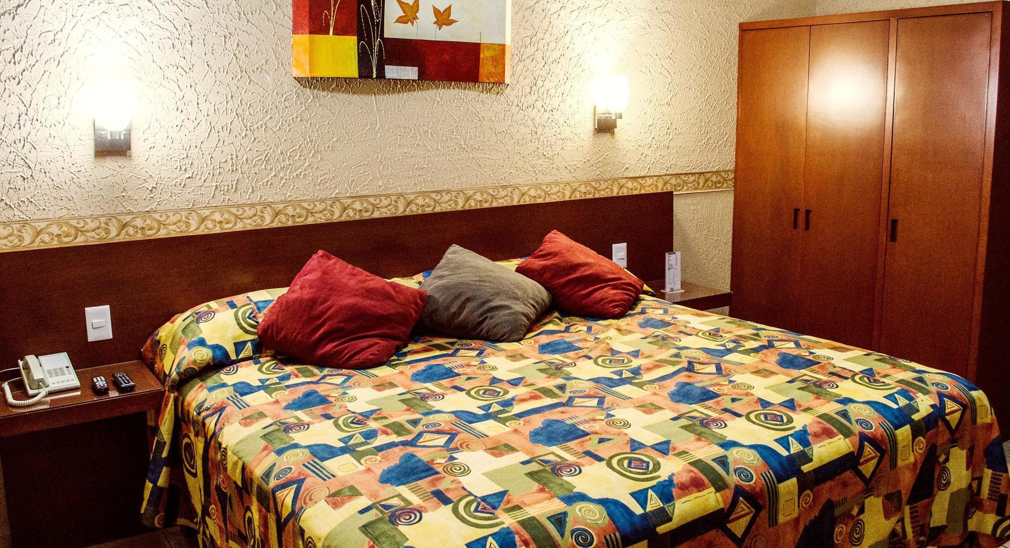 Hotel Posada Regis Guadalajara Extérieur photo