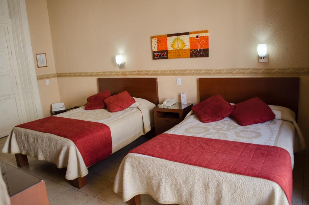 Hotel Posada Regis Guadalajara Extérieur photo